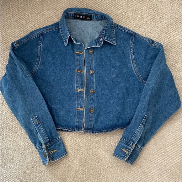 LIONESS Sundrenched Shirt in Mid Wash Cropped Denim Jacket Button Down Shirt S - Picture 4 of 7